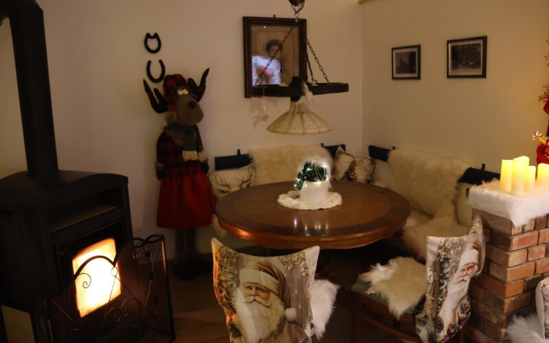 1f5d5f24-3bb2-407c-a064-4f6994c6e000